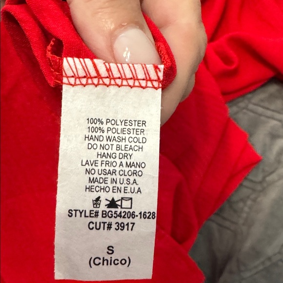 Eesome Red Ruffled Top - Picture 5 of 5